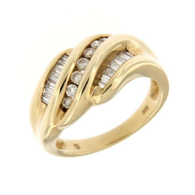YELLOW GOLD 10K RING  WITH DIAMOND